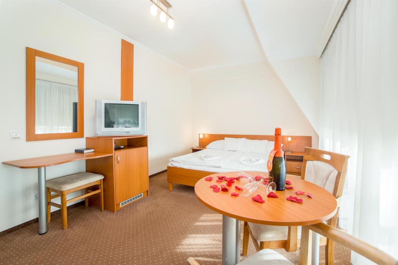 Wellness Hotel-m - Хайдусобосло